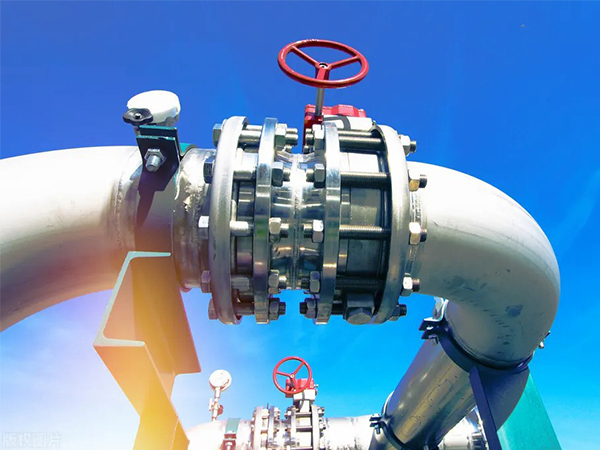 影響工(gong)業閥門(men)市場的(de)主要趨(qu)勢